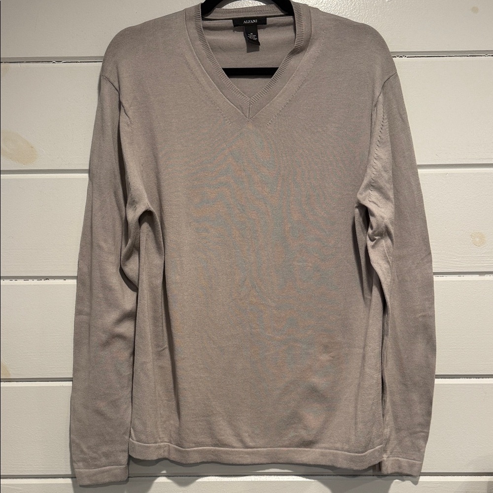 Alfani women’s Light Gray V-Neck Sweater. Size - Medium